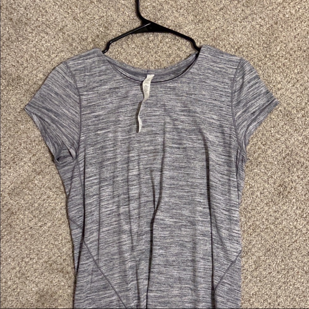 Lululemon top